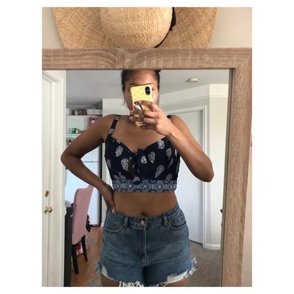 Band of Gypsies Bandana Print Crop Top - Picture 10 of 13